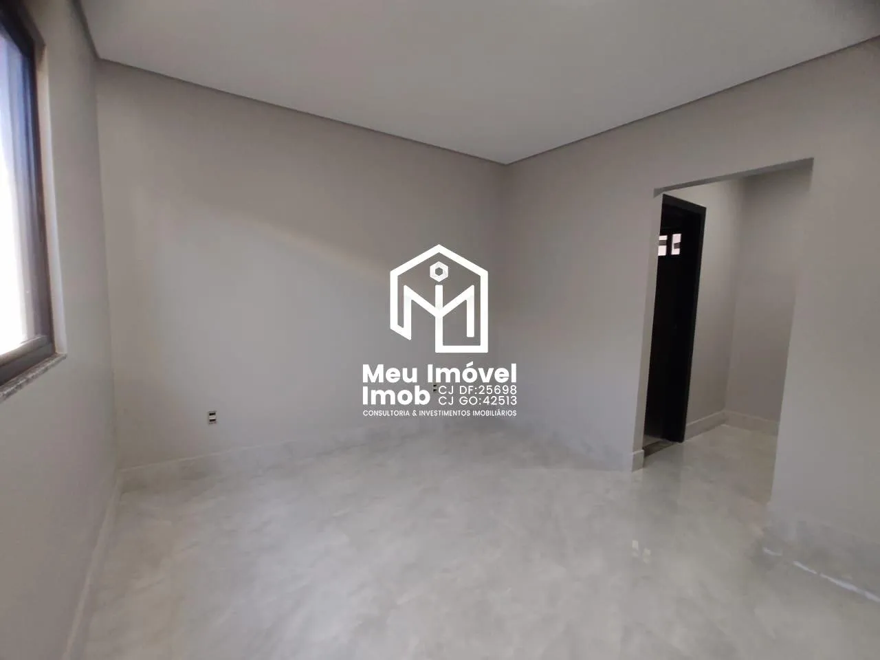 Imagem Casa 03 Quartos 3 Suítes 4 Vagas Lote 340m² Águas Claras/DF