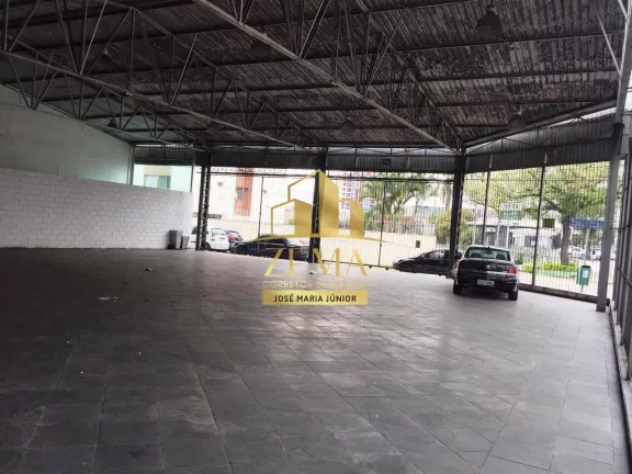 Imagem Ponto Comercial 700 m2, Área Central, Esquina, Coberto. Escritórios