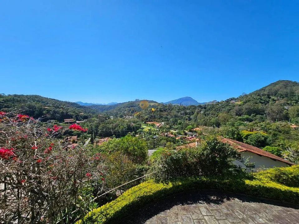 Imagem Casa em Condomínio para Venda em Teresópolis / RJ no bairro Parque do Imbui