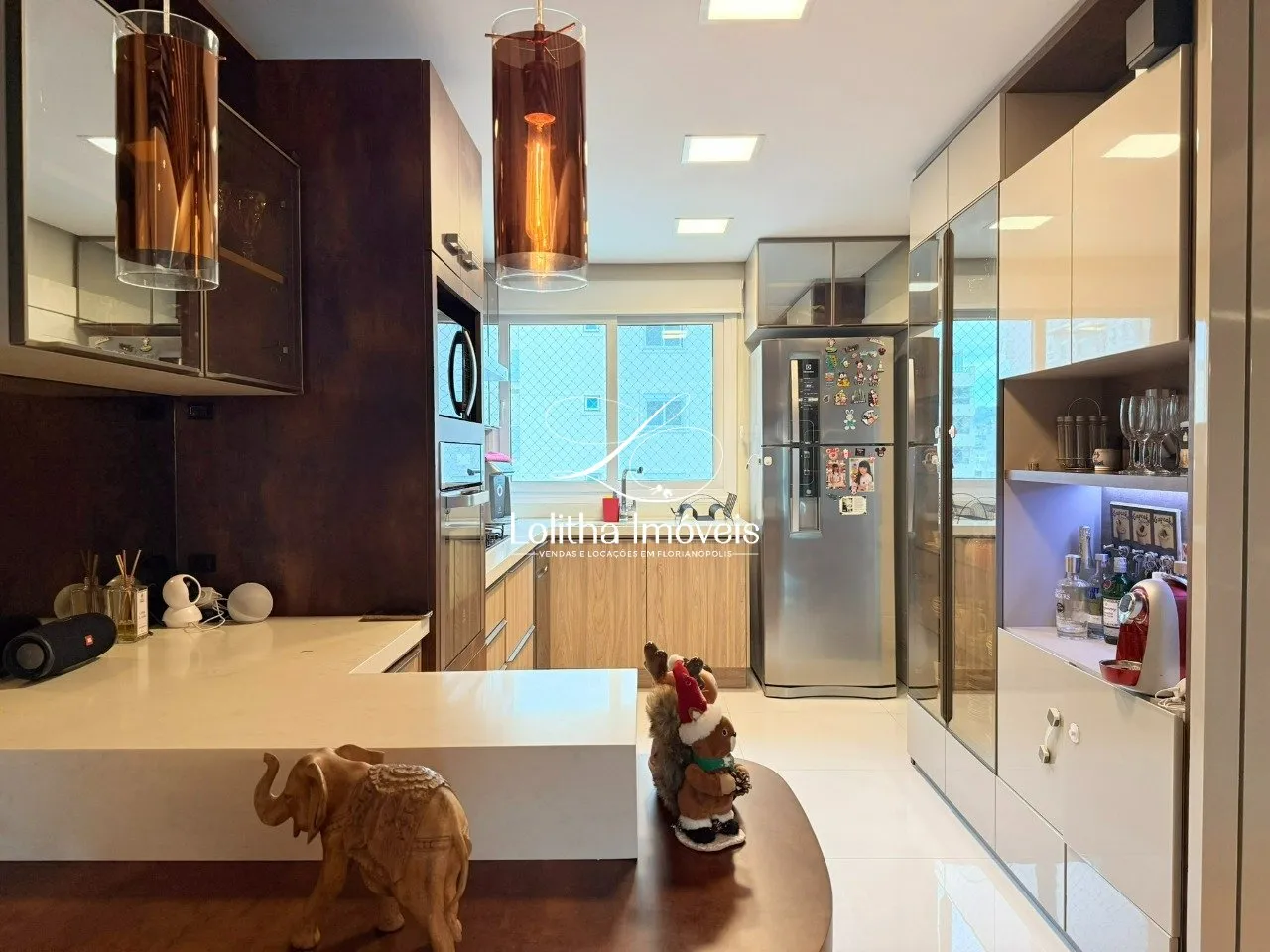 Imagem APARTAMENTO DE ALTO PADRÃO À VENDA NA AGRONÔMICA - FLORIANÓPOLIS/SC