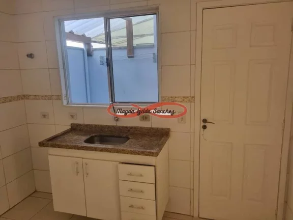 Imagem Sobrado em Condomínio à Venda – Itaquera, São Paulo (SP).
