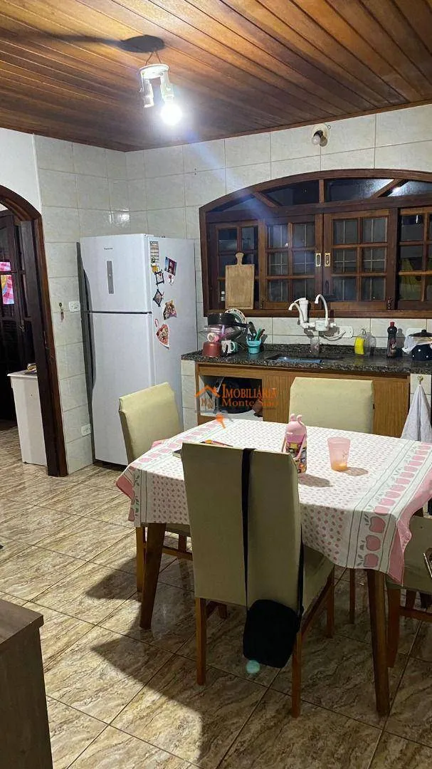 Imagem Casa com 5 dormitórios à venda, 300 m² por R$ 520.000,00 - Chácara Eldorado - Santa Isabel/SP
