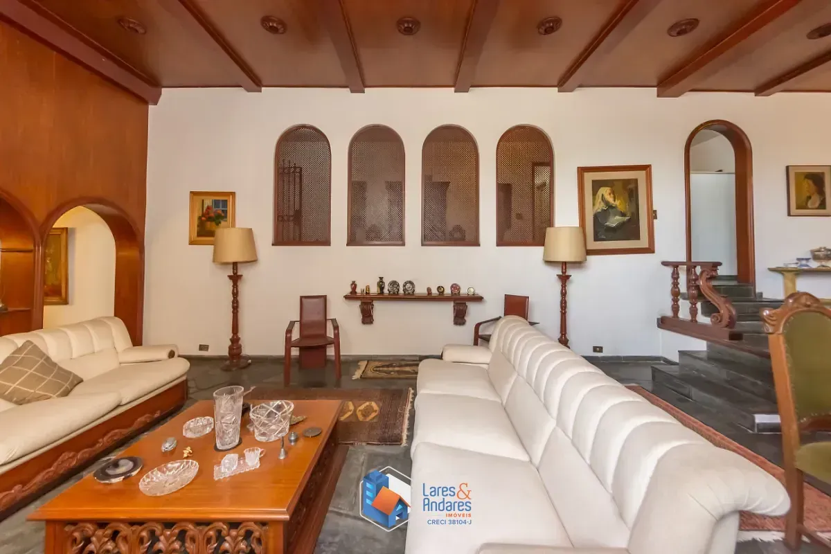 Imagem Casa para venda em Campo Belo com 5 quartos, sendo 4 suítes, 369m²