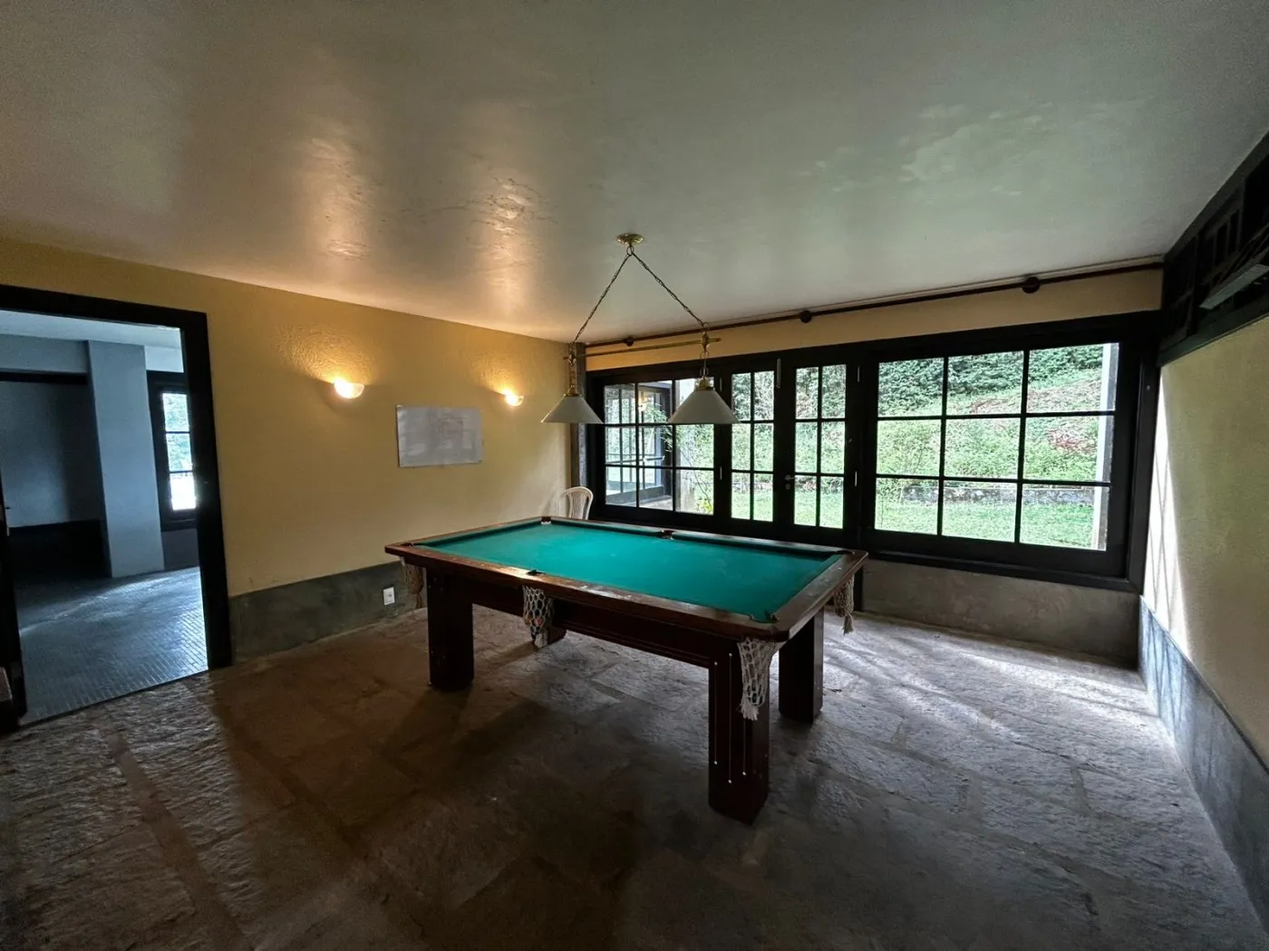 Imagem Casa em Condomínio para Venda em Petrópolis / RJ no bairro Nogueira