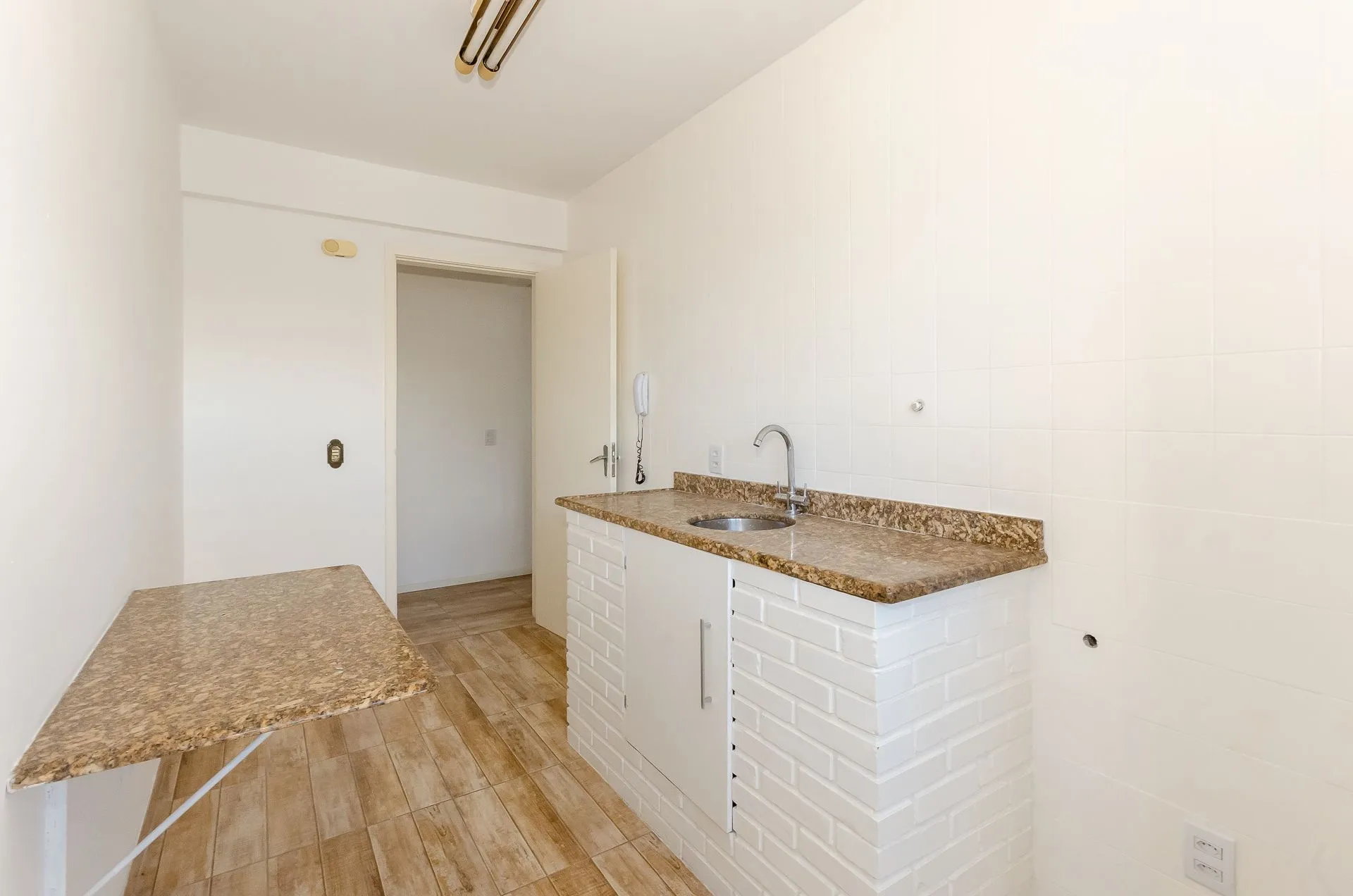 Imagem Maison Des Fleurs Apartamento de 2 dormitórios no Bairro Jardim do Salso