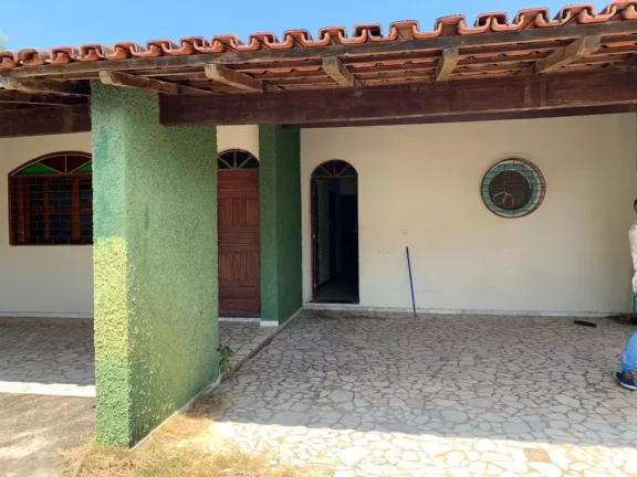 Imagem Casa Linear 3 quartos sendo uma suíte varanda duas vagas de garagem espaço gourmet com churrasqueira na Praia do Morro.