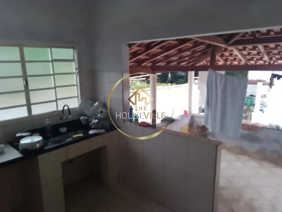 Imagem Casa 3 Dormitórios (1 suíte), 330 m2 em Heliodora Minas Gerais.