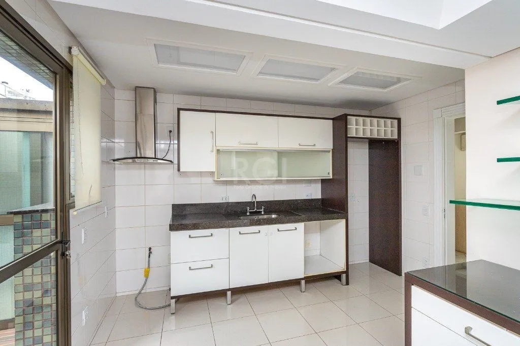 Imagem Apartamento para Venda - 141m², 3 dormitórios, sendo 1 suites, 3 vagas - Rio Branco