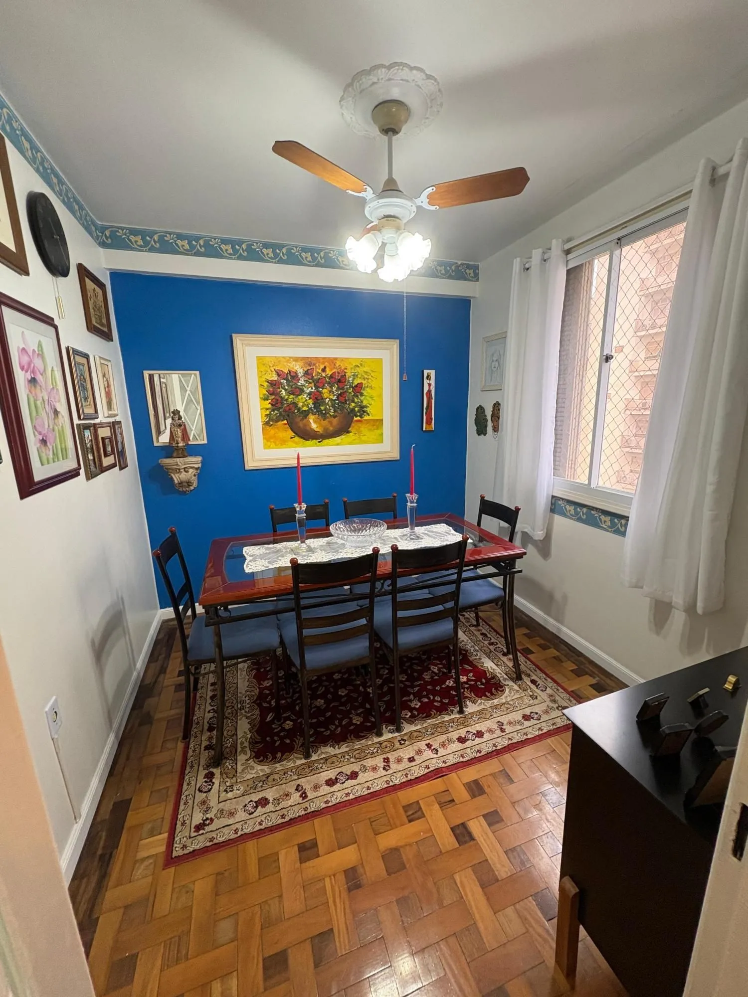 Imagem Apartamento com vista para o Guaíba com 4 quartos, portaria e elevador no Centro Histórico