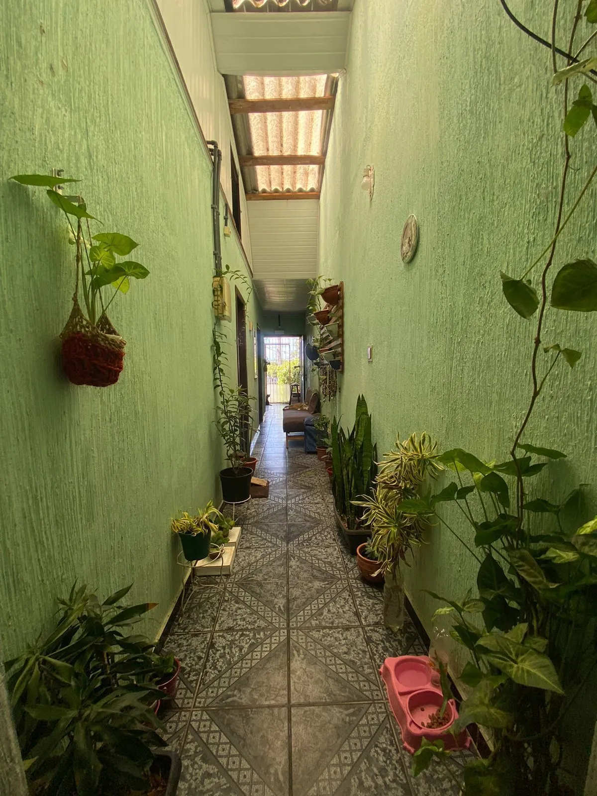 Imagem Casa 3 dormitórios com amplo terreno