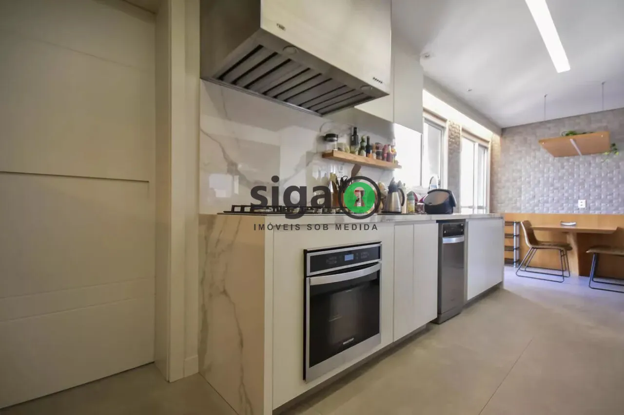 Imagem Apartamento de 223 metros com 3 quartos e 4 vagas