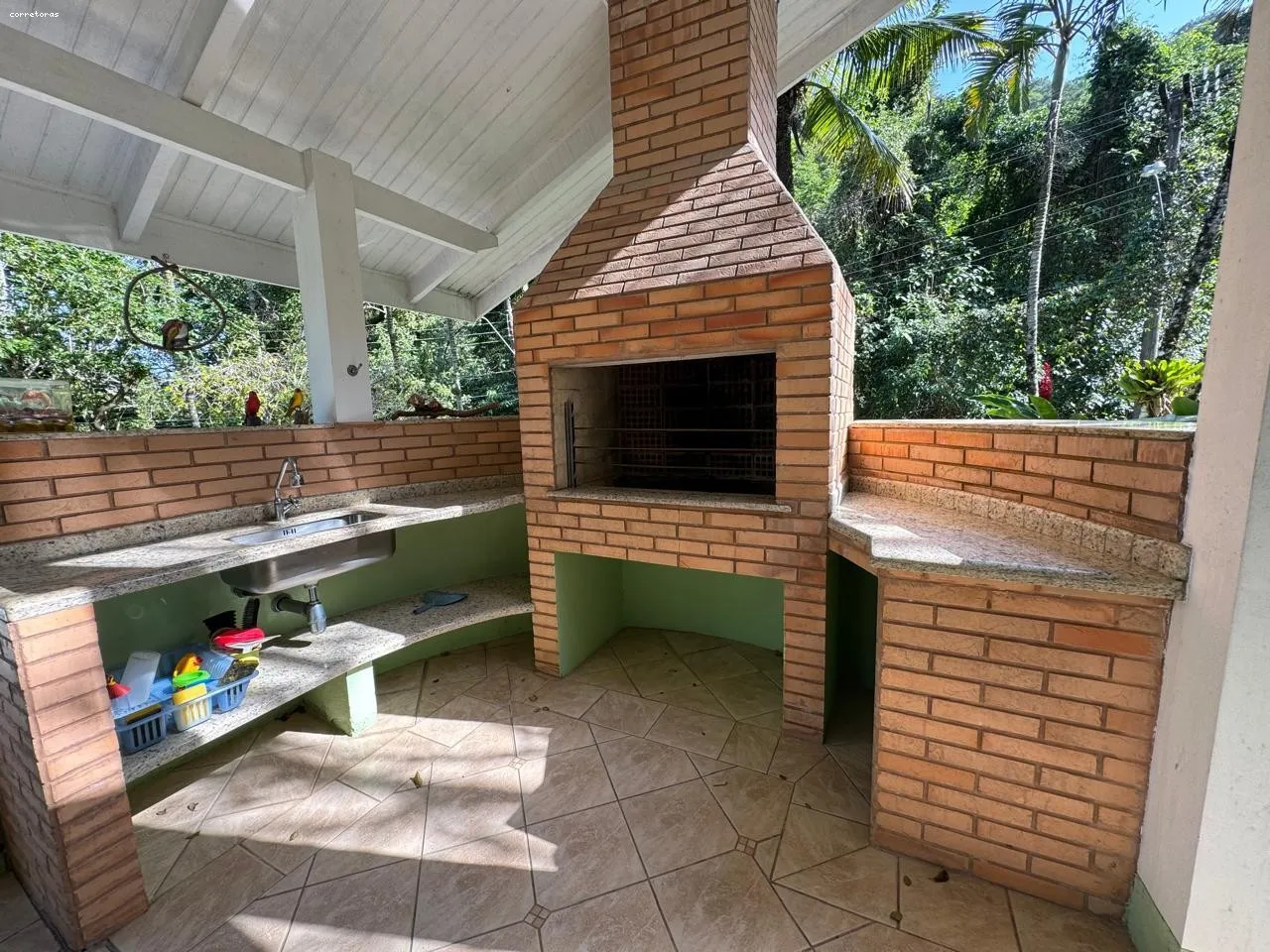 Foto do imóvel Casa na Praia para Venda em São Sebastião, Guaeca, 5 dormitórios, 3 suítes, 4 banheiros, 3 vagas