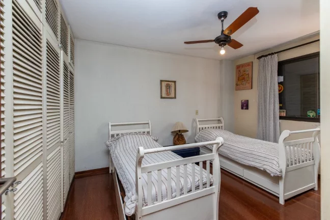 Imagem Apartamento à venda em São Paulo, Moema, com 3 quartos, 210m2