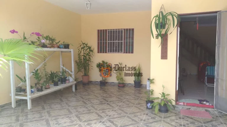 Imagem Sobrado com 3 dormitórios à venda, 180 m² por R$ 450.000 - Morro do Algodão - Caraguatatuba/SP
