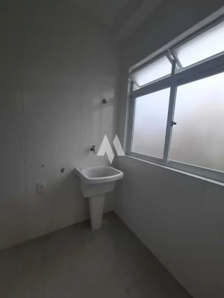 Imagem Casa Padrão 3 quartos /1 suite/Piscina