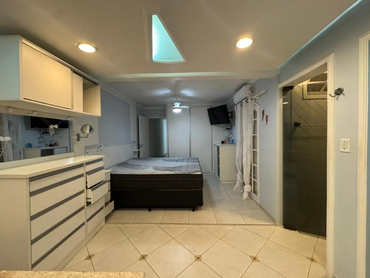 Imagem Casa para Venda em Itanhaém, Jardim Suarão (Interior), 3 dormitórios, 1 suíte, 2 banheiros, 2 vagas