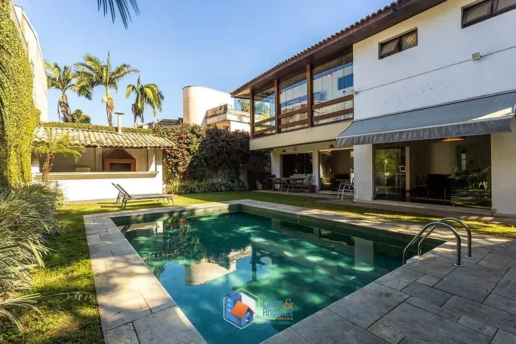 Foto do imóvel Casa à venda 5 Quartos 4 Suites 6 Vagas 539M² Butantã São Paulo - SP em Rua Martins
