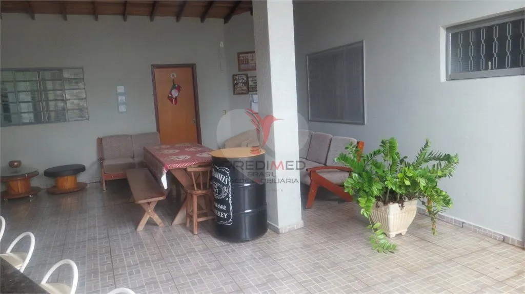 Imagem Casa de 1 quarto, 179m² no bairro Jardim Príncipe, em Lençóis Paulista