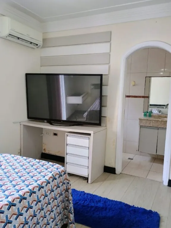 Imagem CASA COM 300,00 m² - OCIAN - PRAIA GRANDE SP