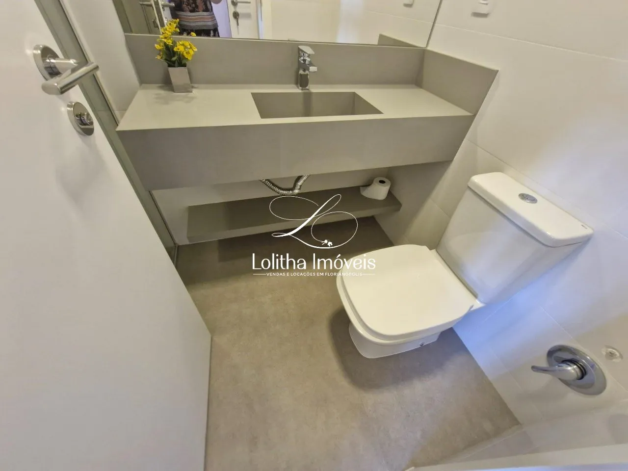 Imagem APARTAMENTO DE LUXO COM 3 SUÍTES, SEMI MOBILIADO À VENDA NO KOBRASOL - SÃO JOSÉ/SC.