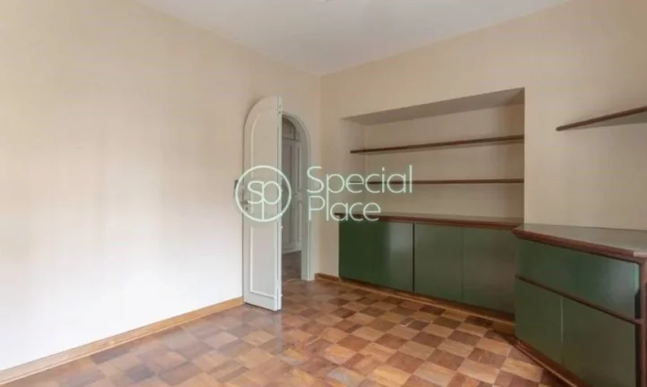 Imagem Ótimo apartamento com 201m² no Jardim Paulista. Living super espaçoso com amplos janelões de pon...