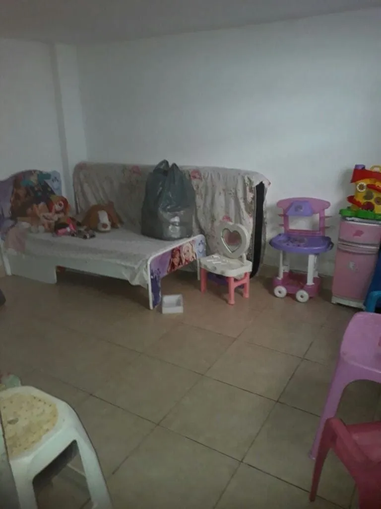 Imagem Casa à venda 2 Quartos, 1 Vaga, 99M², Jardim Coelho Neto, Guaratinguetá - SP