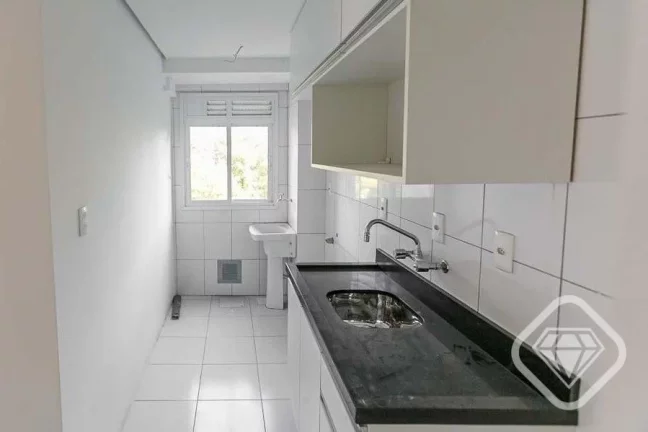 Imagem Apartamento com 2 dormitórios, garagem, elevador, prédio moderno e excelente construção no Bairr...
