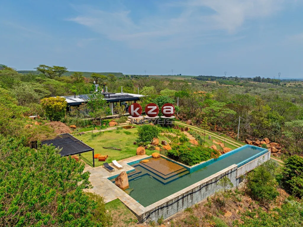 Foto do imóvel Venda de Casa Espetacular em Itu-SP: 5 Quartos, 3 Suítes, 3 Salas, 800 m² constr. Muita Natureza, 20.000 metros de terreno no Jardim Paraíso II.