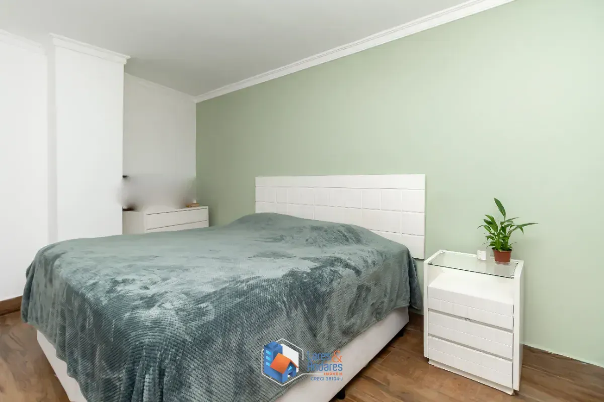 Imagem Sobrado para venda em Planalto Paulista com 3 quartos, sendo 1 suíte, 180m²
