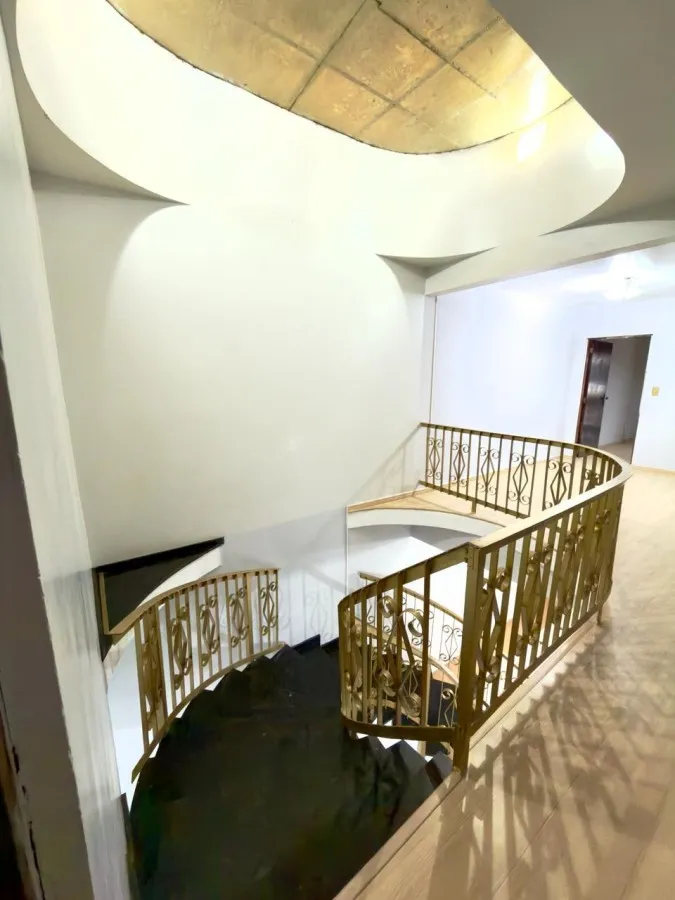 Imagem Casa para Venda em Santo André, Vila Vitória, 3 dormitórios, 1 suíte, 3 banheiros, 8 vagas