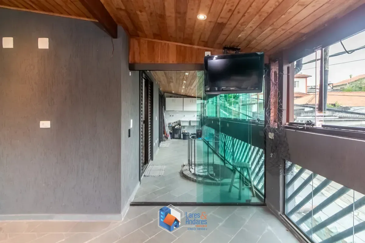 Imagem Sobrado para venda em Nossa Senhora do Ó com 3 quartos, sendo 3 suítes, 324m²