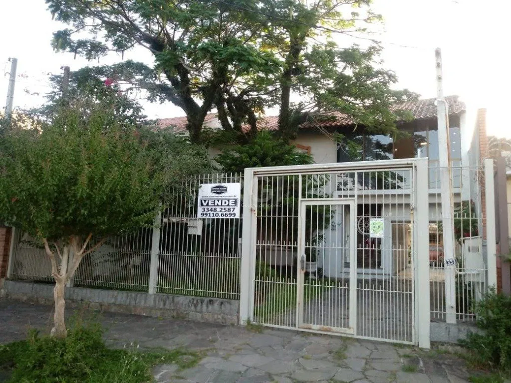 Imagem Casa para Venda - 300m², 3 dormitórios, sendo 1 suites, 5 vagas - Jardim Itu