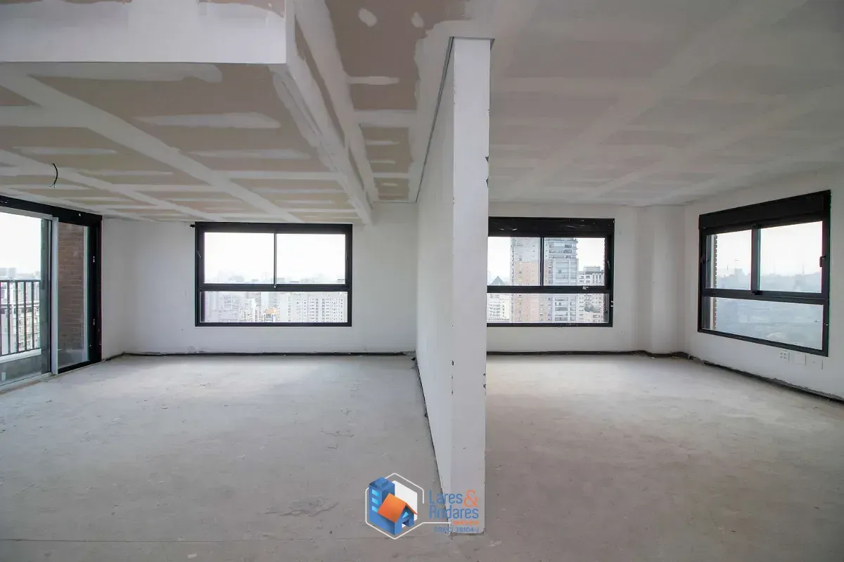 Imagem Cobertura para venda em Moema com 4 quartos, sendo 4 suítes, 688m²