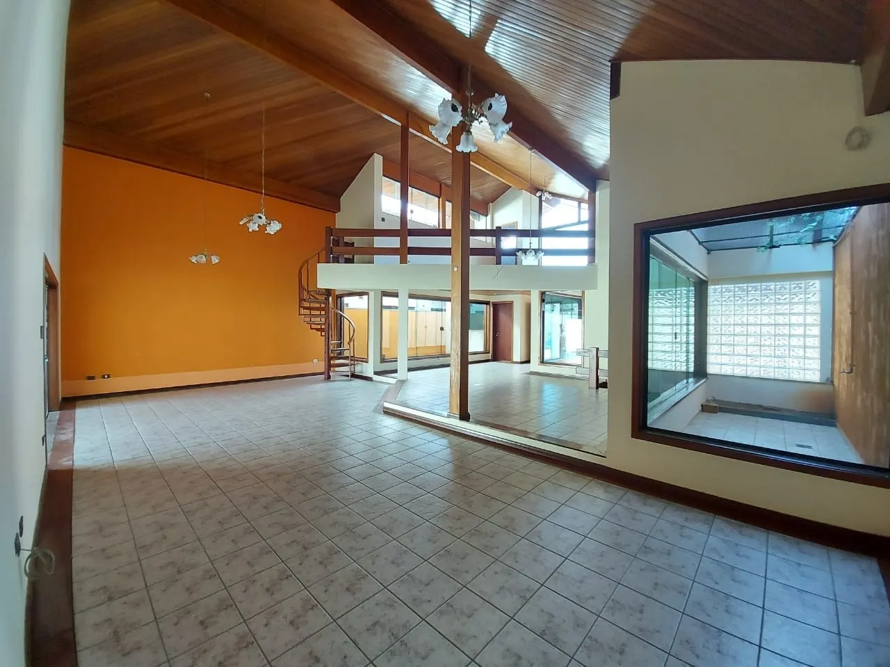 Imagem Casa à venda 3 Quartos, 1 Suite, 6 Vagas, 570M², Jardim das Nações, Taubaté - SP