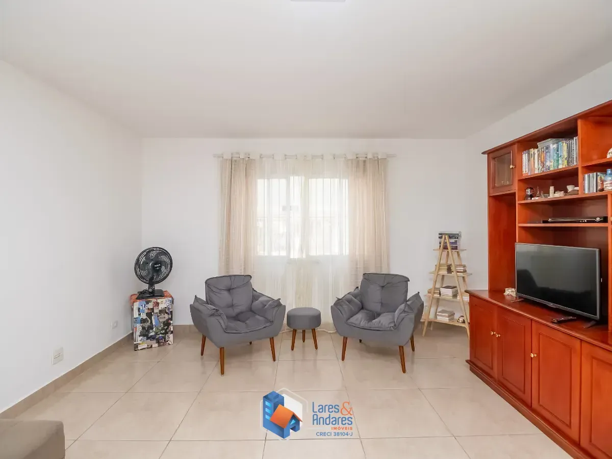 Imagem Sobrado para venda em Chácara Santo Antônio (Zona Sul) com 3 quartos, sendo 1 suíte, 230m²