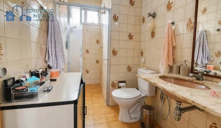 Imagem Casa à Venda no Santo Antônio, com 8 Quartos, 03 vagas, 396 m² de Lote