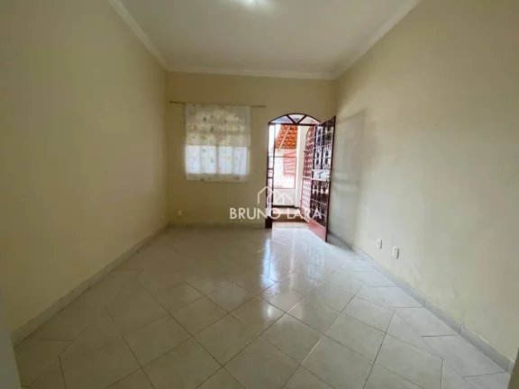 Imagem Casa á venda em Igarapé / MG bairro Roseira