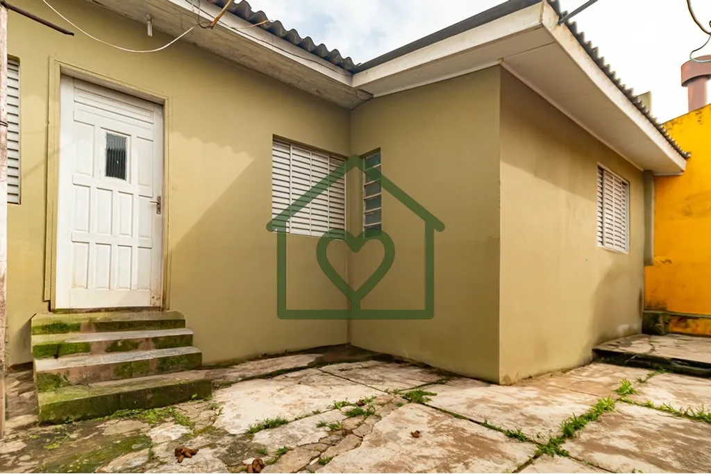 Imagem Terreno de 286m² (10m x 28,6m) à venda em localização privilegiada, entre duas das principais vi...