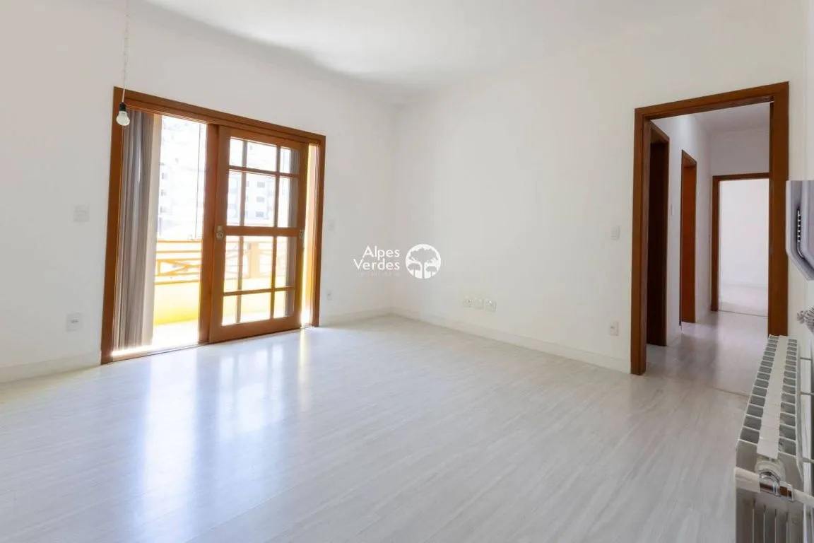Imagem Vende-se Apartamento no Centro de Gramado, com 2 quartos,