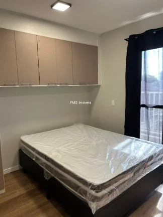Imagem Apartamento à venda ou locação em Santo Amaro, com 1 quarto, 1 banheiro, 27m² de área.
