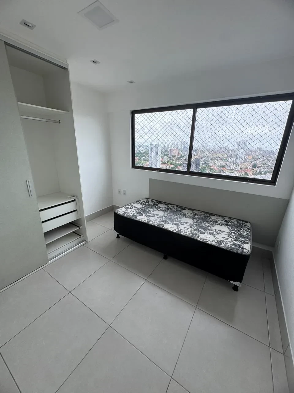 Imagem Apartamento com 2 Quartos à Venda, 54 m² em Ilha do Leite - Recife