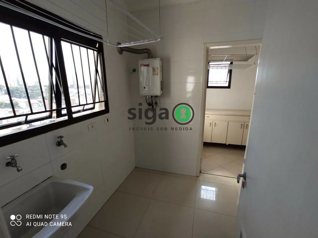 Imagem Conforto e Funcionalidade em um Apartamento Completo