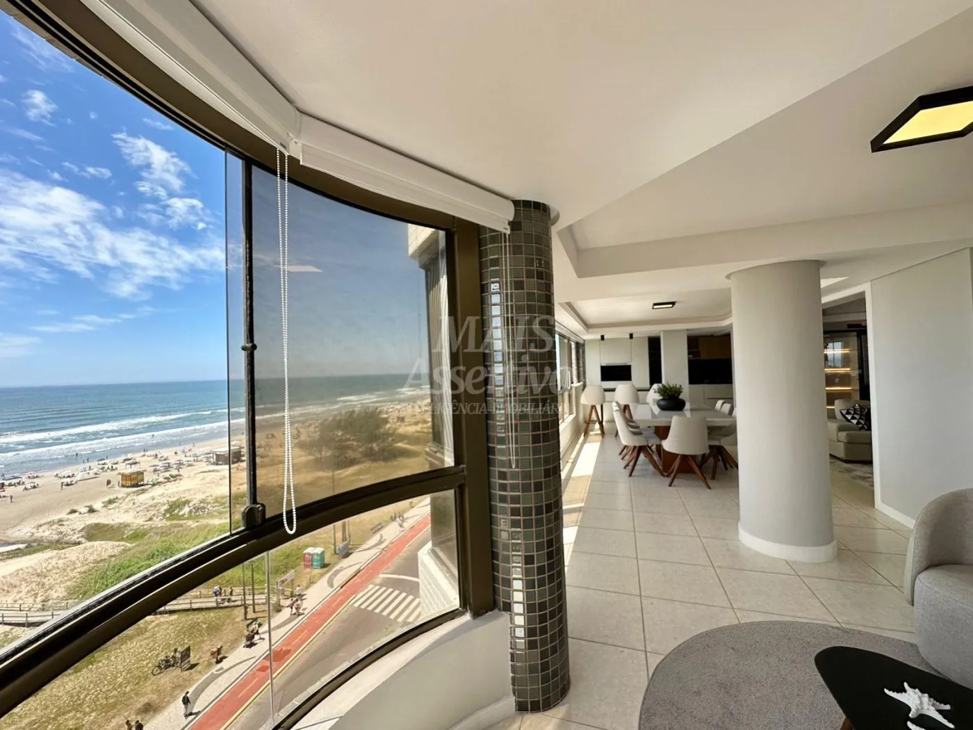 Imagem Excelente apartamento de luxo mobiliado em Capão da Canoa/RS