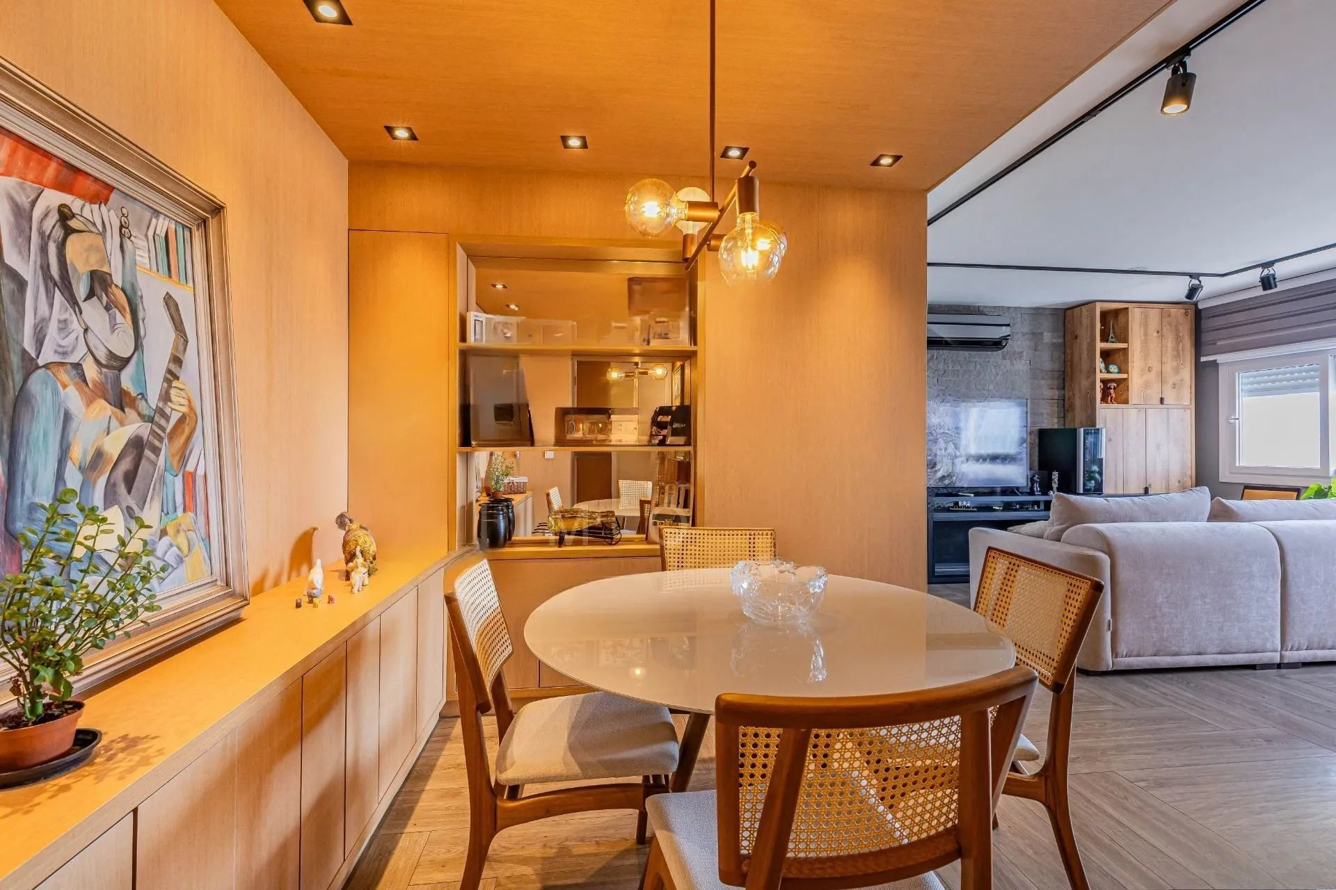 Imagem Apartamento mobiliado e equipado andar alto churrasqueira sol da manhã Lindóia