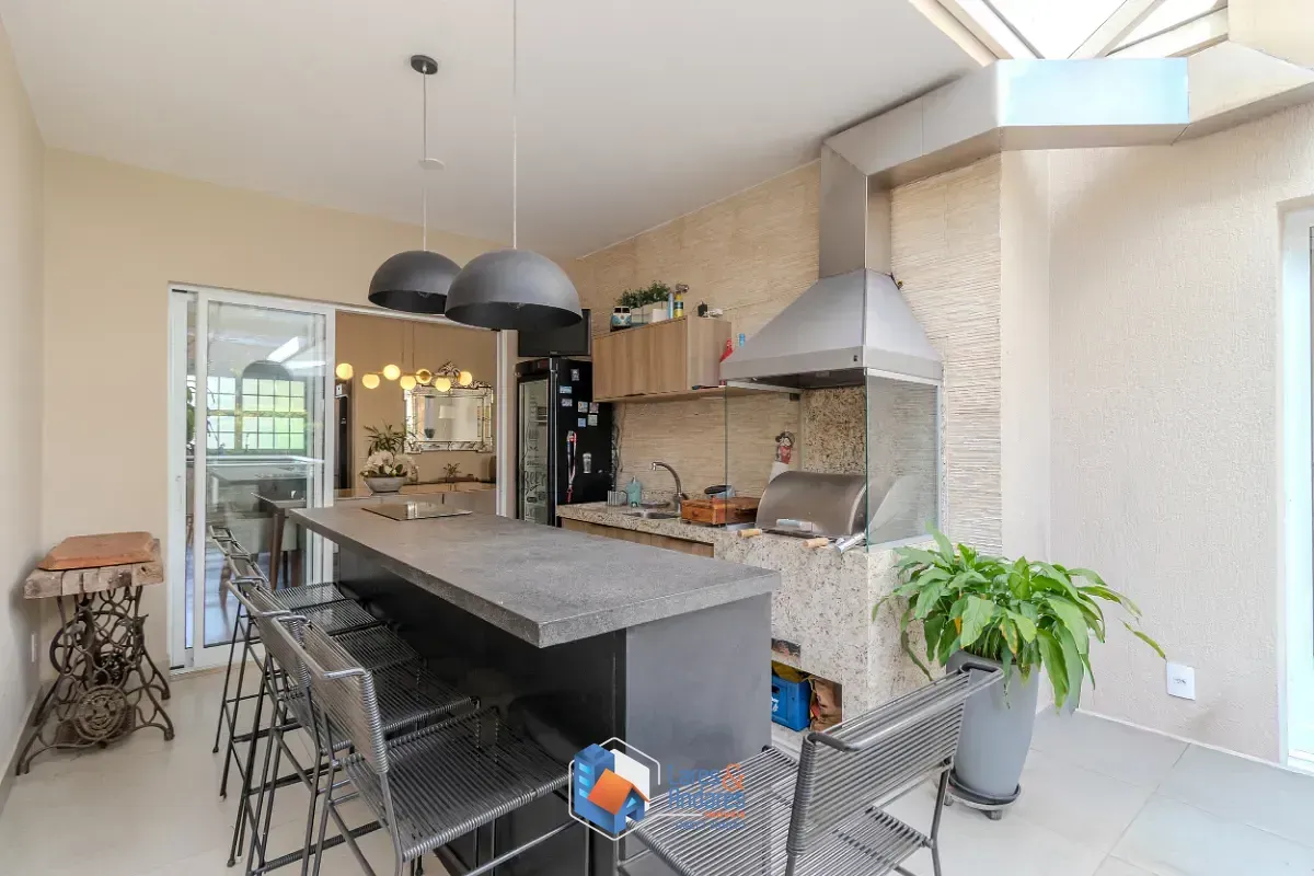 Imagem Casa em condomínio para venda em Jardim Prudência com 5 quartos, sendo 3 suítes, 329m²
