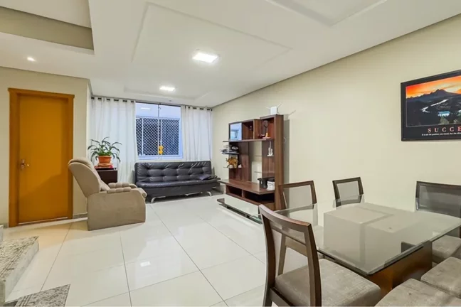 Imagem Casa em Condomínio para venda no bairro Vila Ipiranga em Porto Alegre