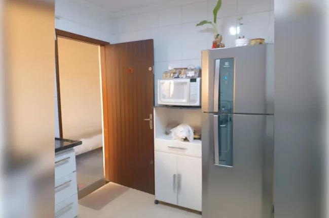 Imagem EXCELENTE SOBRADO REFORMADO - 3 dorms (1 suíte) garagem para 3 carros, no Jardim São Judas Tadeu!