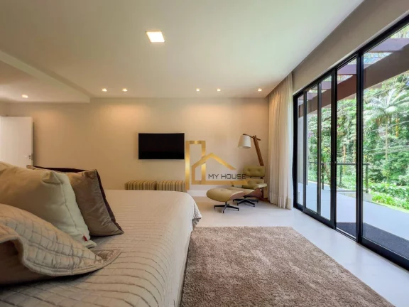 Imagem Casa linear dentro de condomínio com 5 quartos (4 suítes) e lazer privativo!