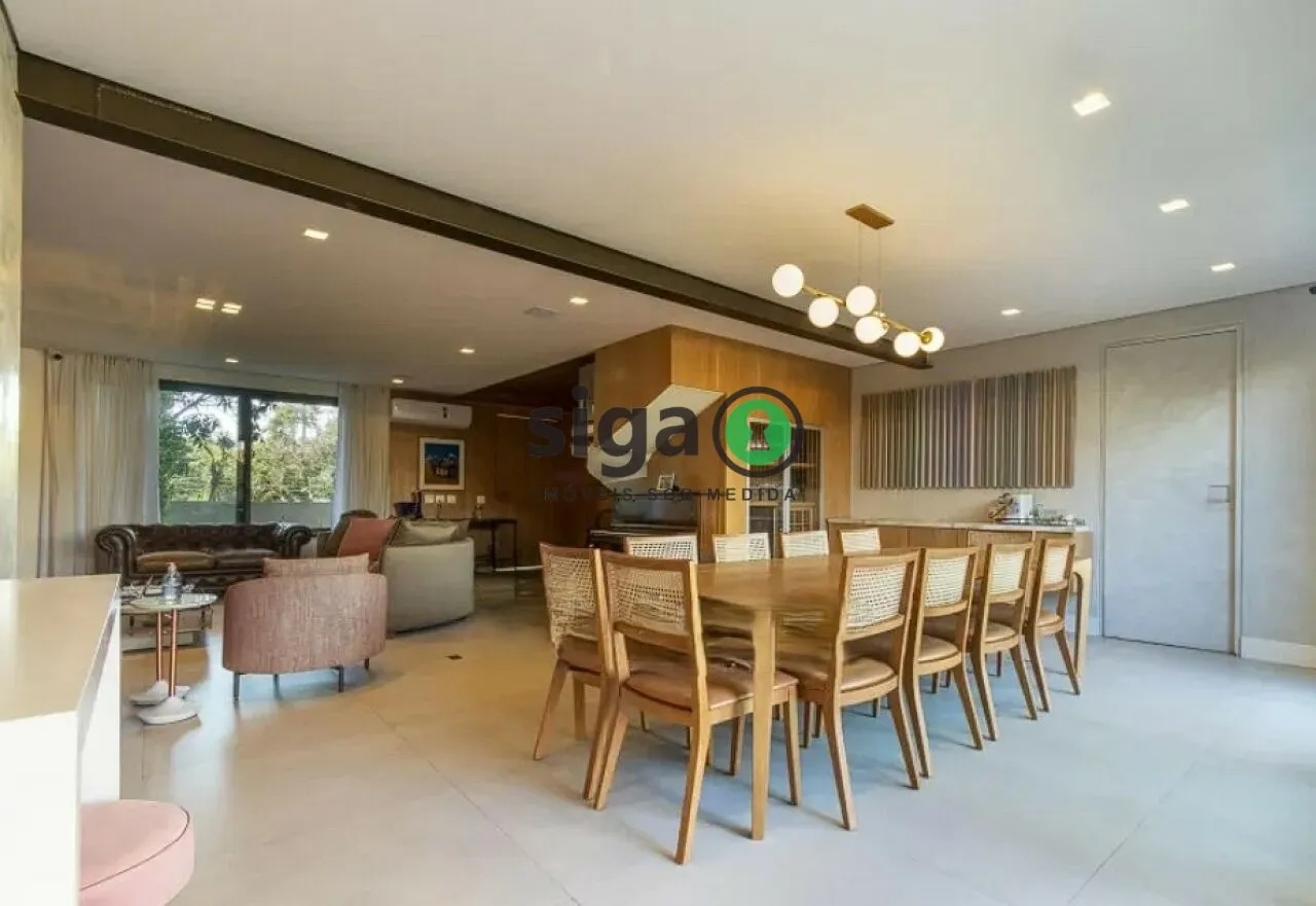 Imagem Casa em Rua fechada a venda na Cidade Jardim com 4 quartos