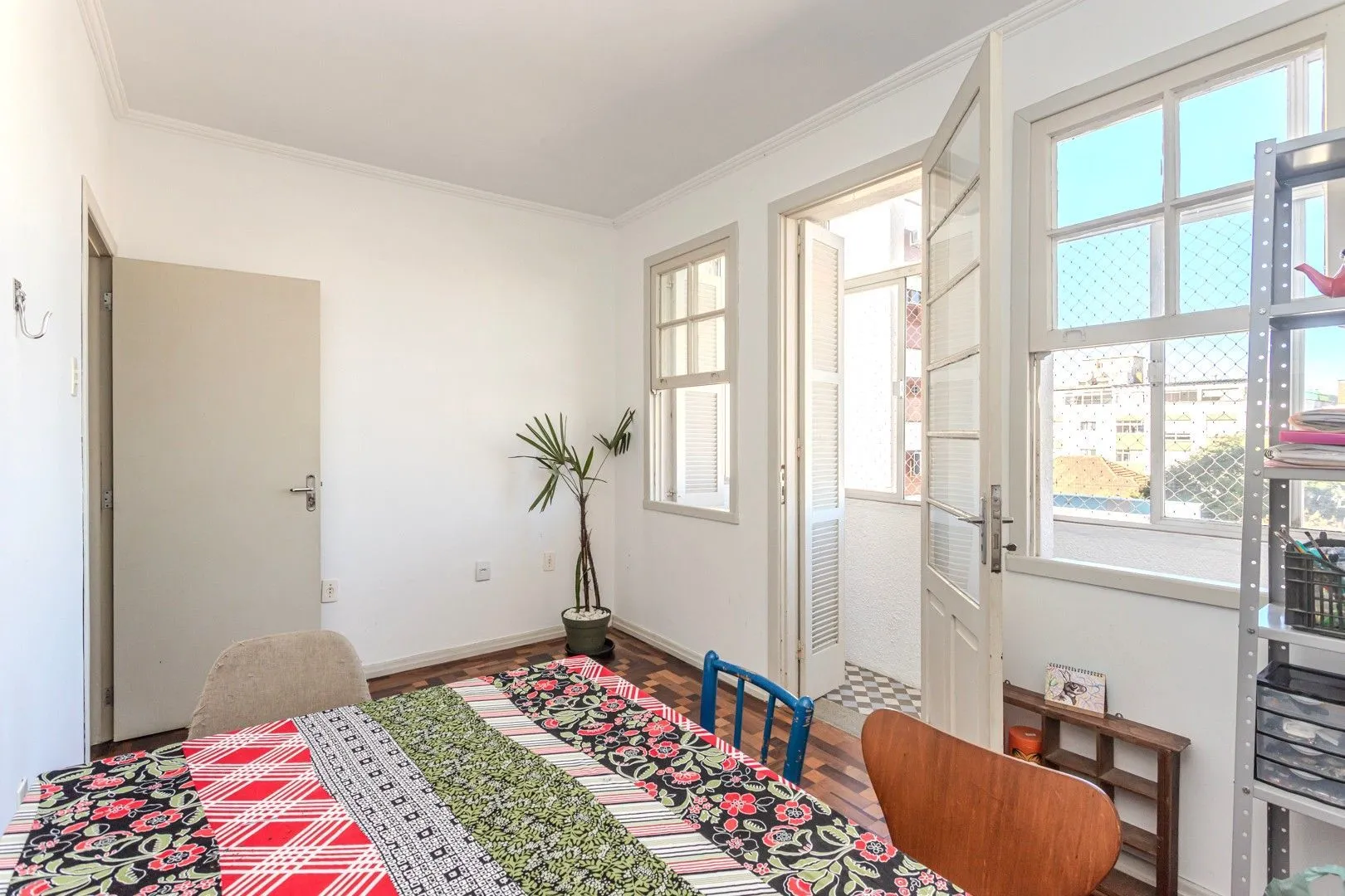 Imagem Apartamento no bairro Petrópolis de 3 dormitórios REFORMADO